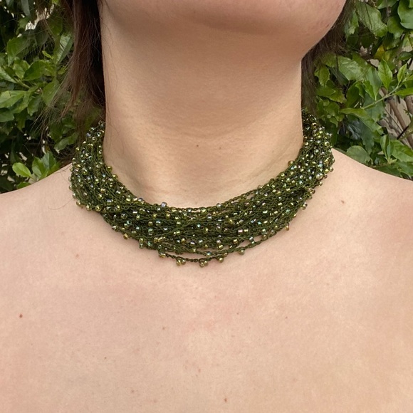 VINTAGE Beaded Necklace - Picture 3 of 7